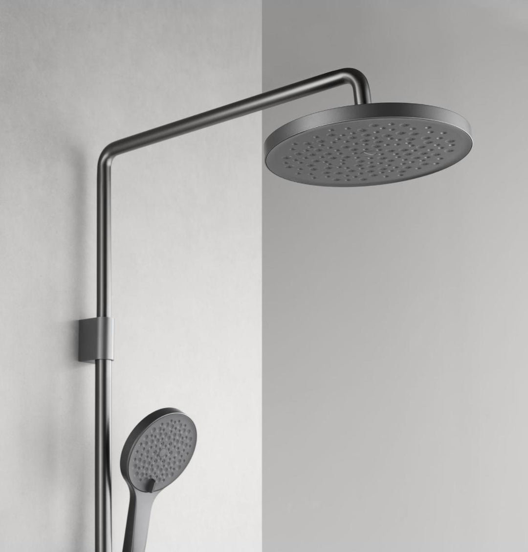 AquaVita: Lucerna-Refined Geometry.