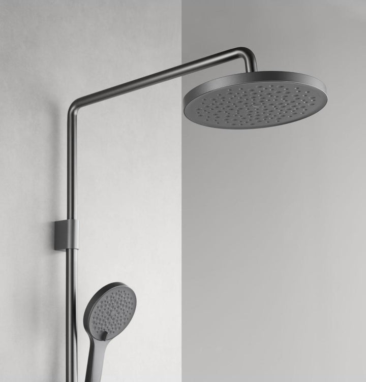 AquaVita: Lucerna-Refined Geometry.