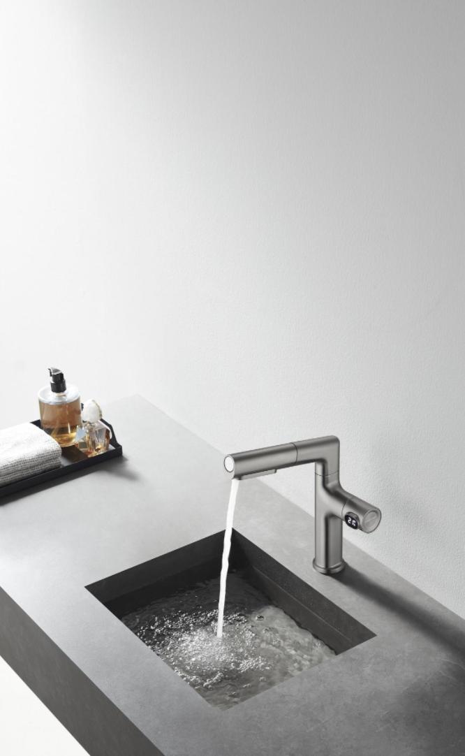 Smart Flow: Orbit – 360° Digital Pull-Out Faucet
